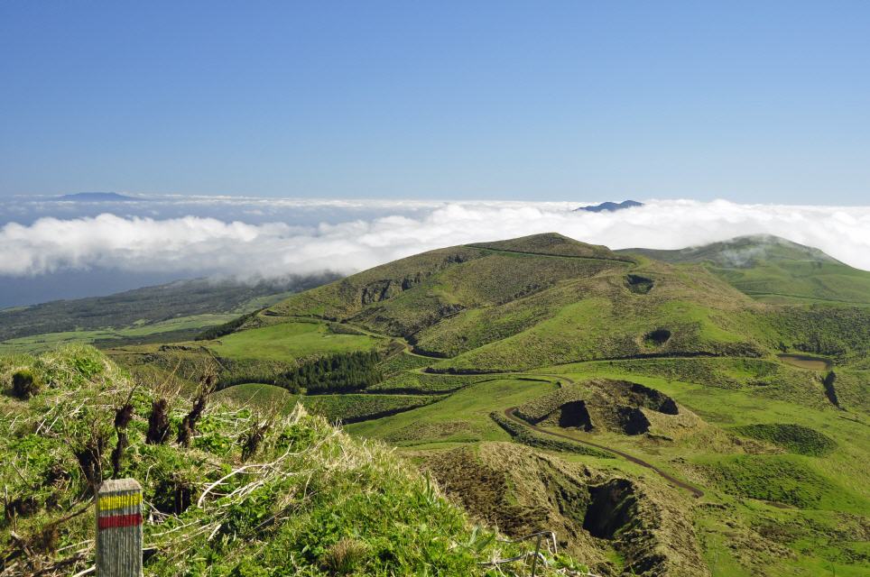 Wandern auf dem Höhenrücken der Insel